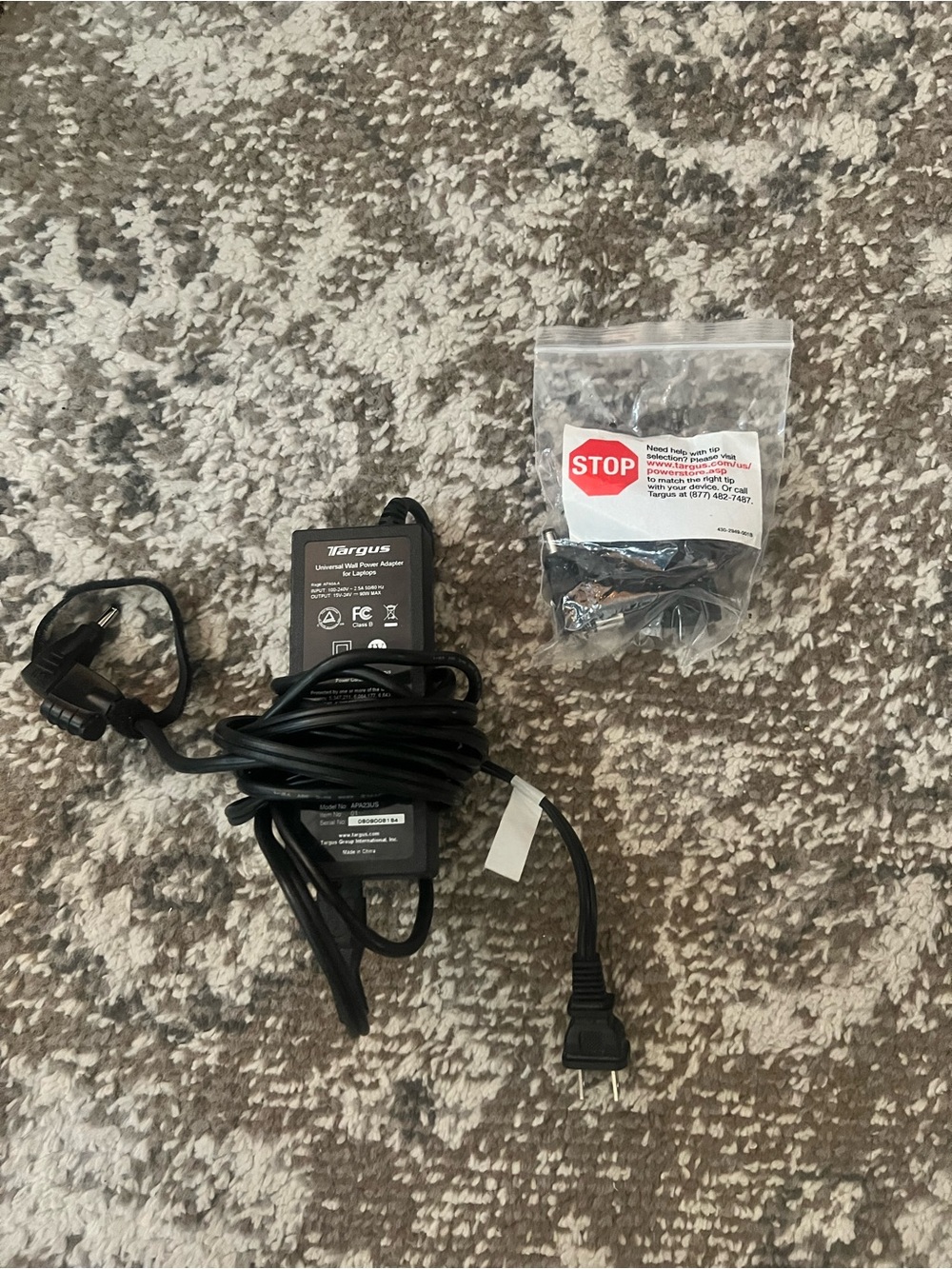 Targus Laptop Charger with multiple tips/connectors